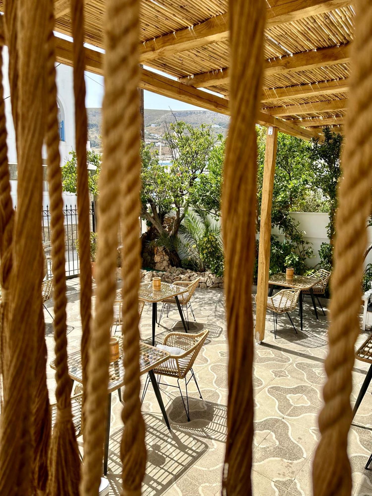 Athina Rooms - Lounge Apartments Páros Exterior foto